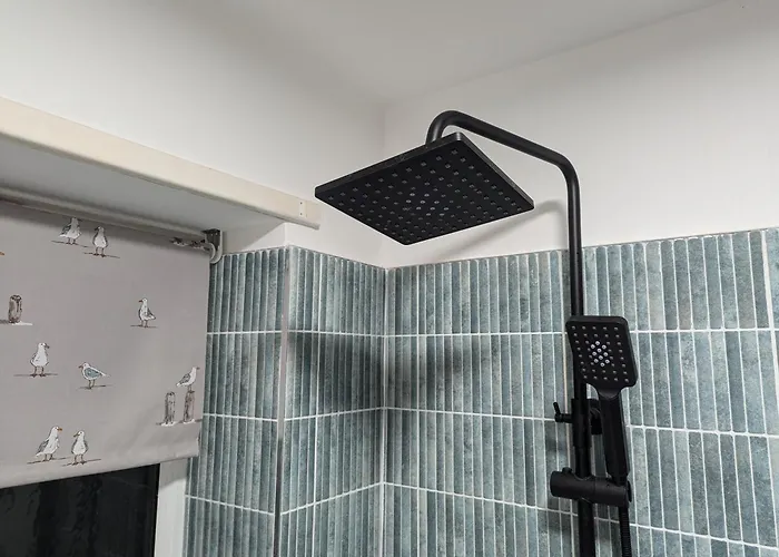 Chapel Allerton - Free Parking - Walk To Everything Apartment